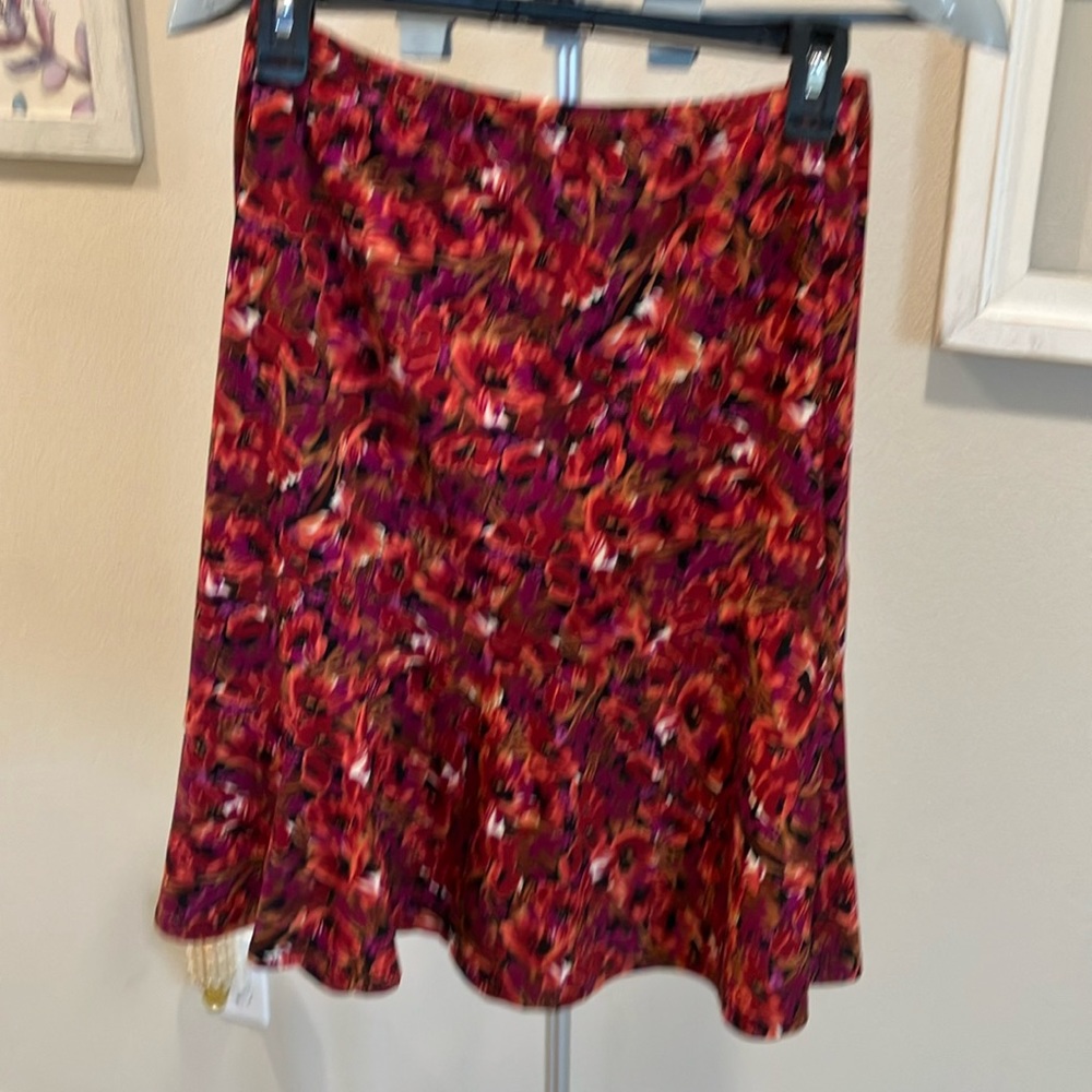 ABG floral mini elastic waist looks cute with a tie up linen white shirt